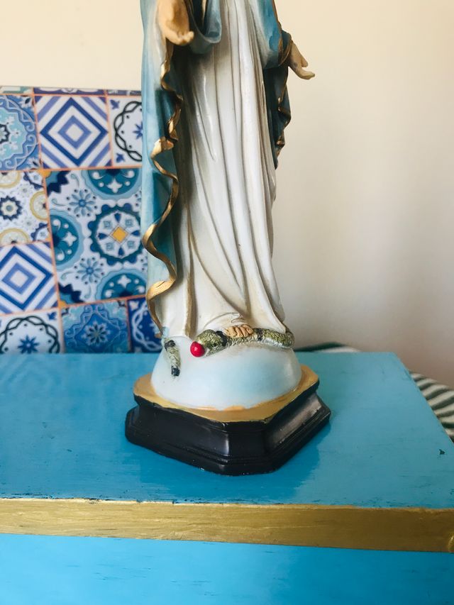 UNA VIRGEN INMACULADA