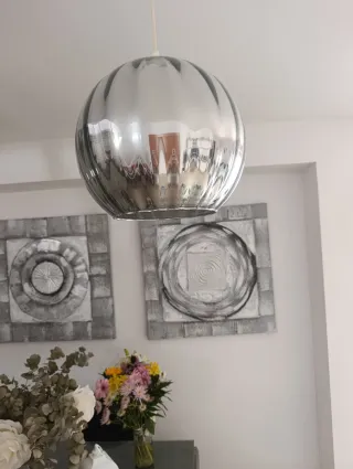 Lámpara de techo plateada de cristal