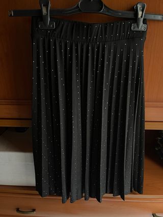 Falda Bershka negra con brillos Talla S