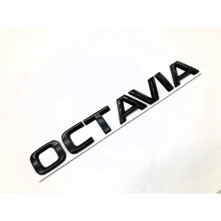 EMBLEMA LOGO TRASERO SKODA OCTAVIA NEGRO