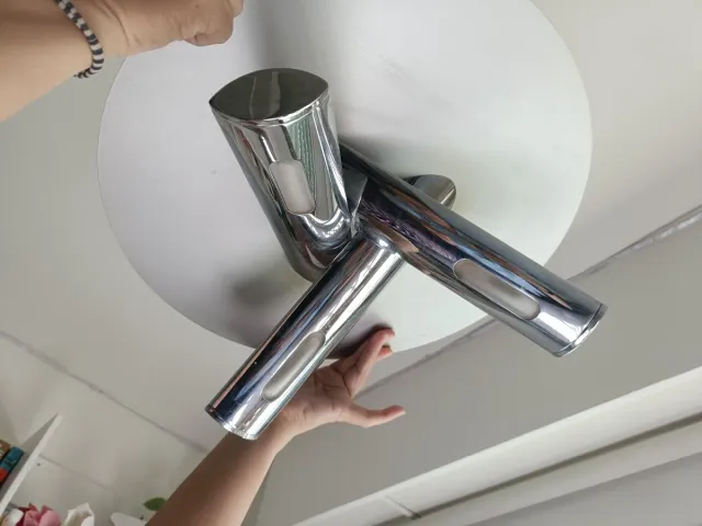 Plafón moderno metálico