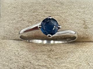 Anillo Oro 18 kt Zafiro 