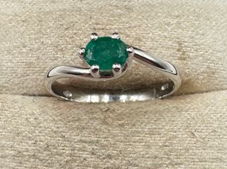 Anillo Oro 18kt esmeralda oval