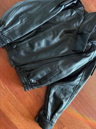Cazadora Zara Negra YSL Viral