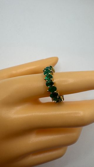 Anillo Oro 18 kt esmeraldas talla pera