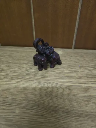 Mini elefantes decorativos