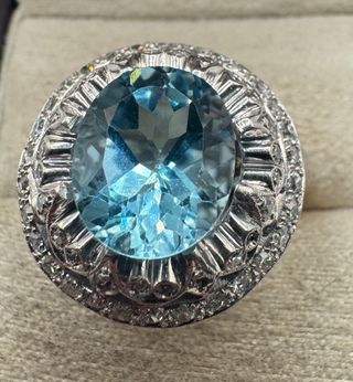 Anillo Antiguo Platino Diamantes y topacio