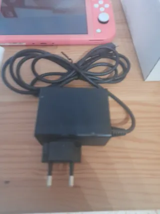 Nintendo Switch Lite Coral