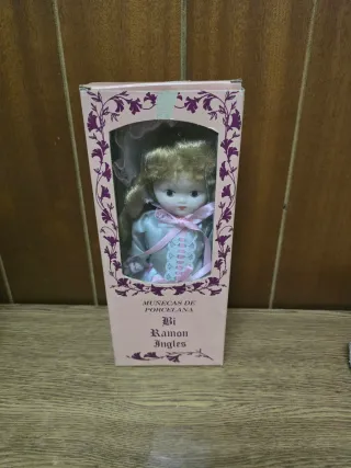 Muñeca de Porcelana Bi Ramón Inglés