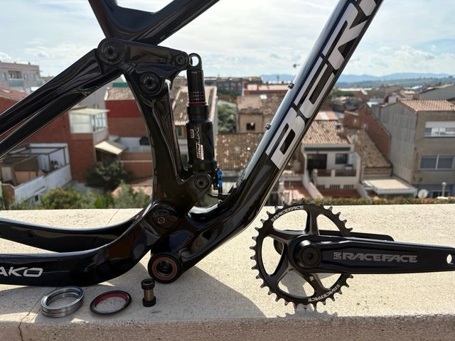 Cuadro Berria Mako Carbono + Periféricos (Update)