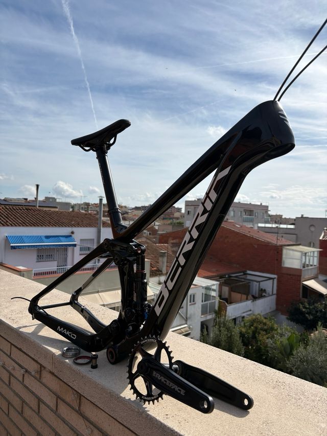 Cuadro Berria Mako Carbono + Periféricos (Update)