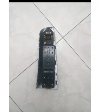 Pulsante Alzacristalli Toyota Corolla E120 06