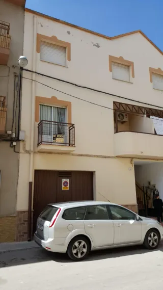 Casa adosada con garaje