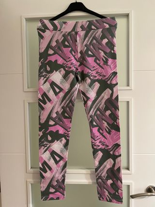 Mallas estampadas verde y rosa