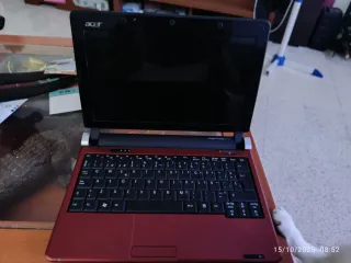 Portátil Acer aspire one rojo