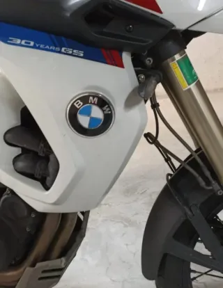 2 Emblemas BMW 70mm Logo para Moto Motorrad 