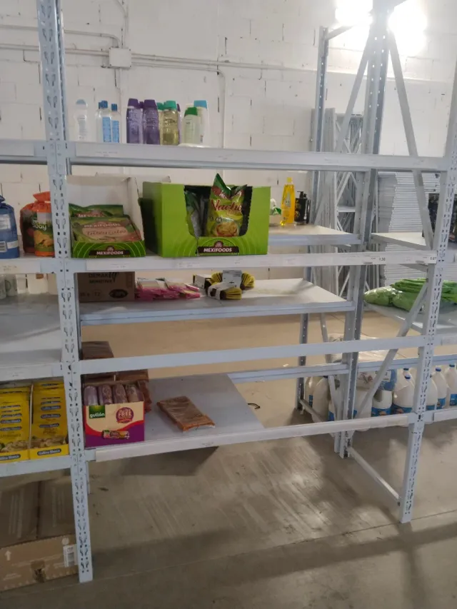 Estanterías metálicas