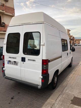 Vendo furgoneta camper, 100% homologada.