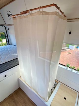 Vendo furgoneta camper, 100% homologada.