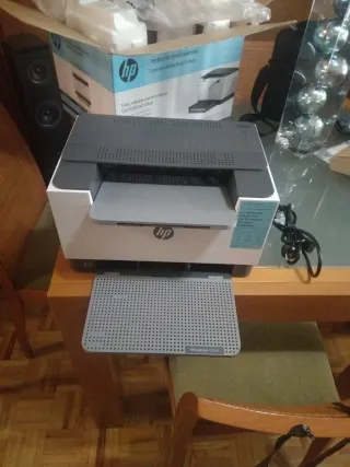 Fotocopiadora HP Láser Blanco y Gris