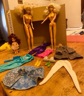 Lotto Barbie & family + abiti e accessori