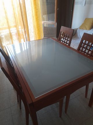 Tavolo Calligaris con 4 sedie