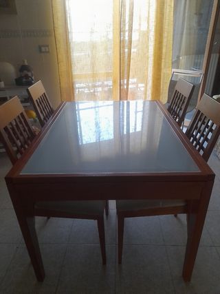 Tavolo Calligaris con 4 sedie