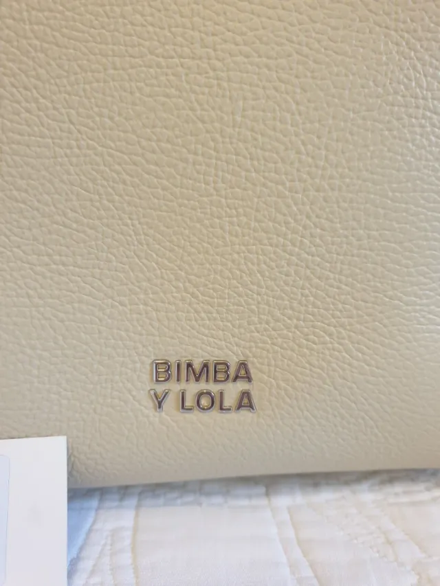 Bolso de piel Bimba y Lola. Nuevo 
