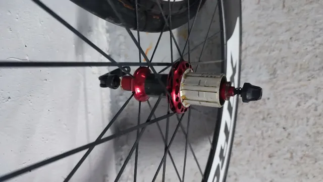 Ruedas de carretera carbono CBK XTREME