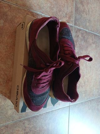 Zapatillas Zara granate y gris no hago envío 
