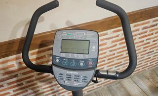 Bicicleta Estática BH ProAction Fitness