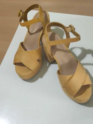 Sandalias Marypaz Amarillas Talla 36
