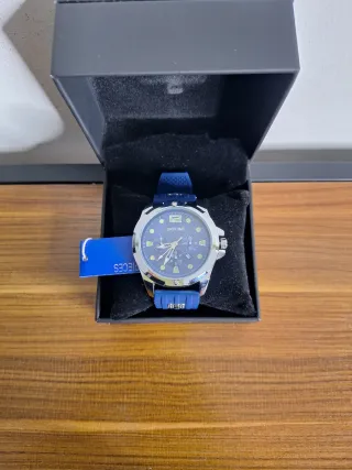 Reloj SKYLINE Azul y Plateado
