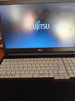 Portátil Fujitsu Lifebook A574/M Japonés