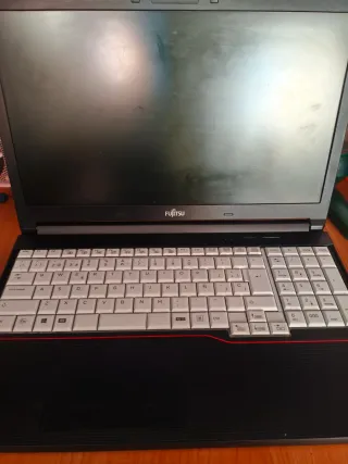 Portátil Fujitsu Lifebook A574/M Japonés