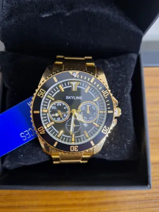 Reloj SKYLINE Dorado y Negro