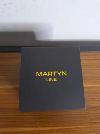 Reloj SKYLINE Dorado y Negro