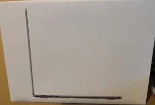 MacBook Air 13 M3 8GB RAM 256GB SSD