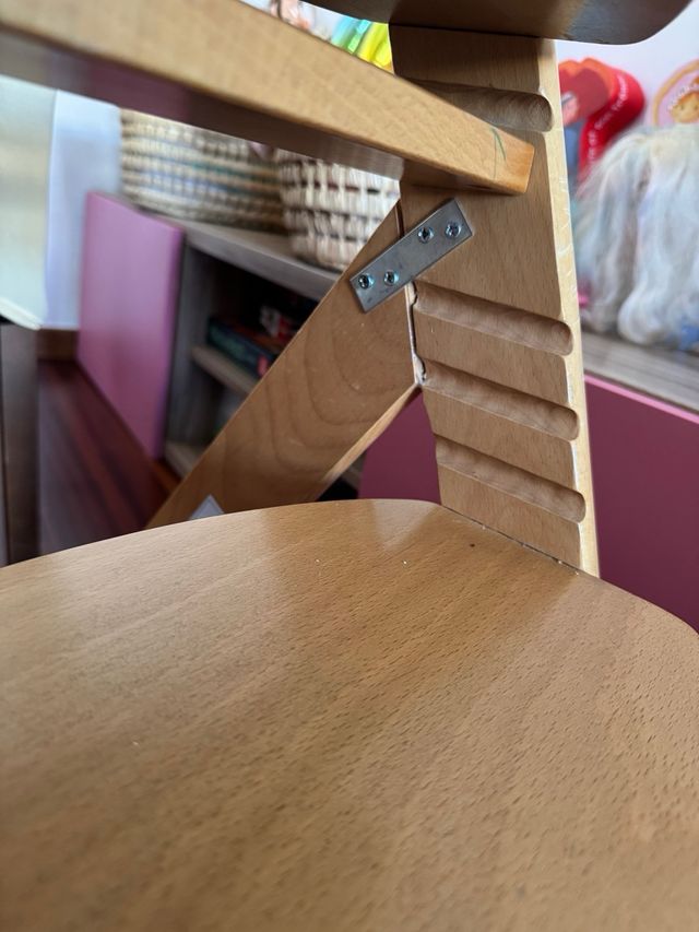 2 Tronas - sillas evolutivas de madera