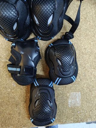 Casco con Juego de Rodilleras
