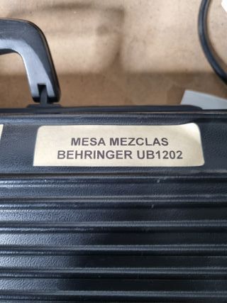 < Behringer Eurorack UB1202 Mixer audio