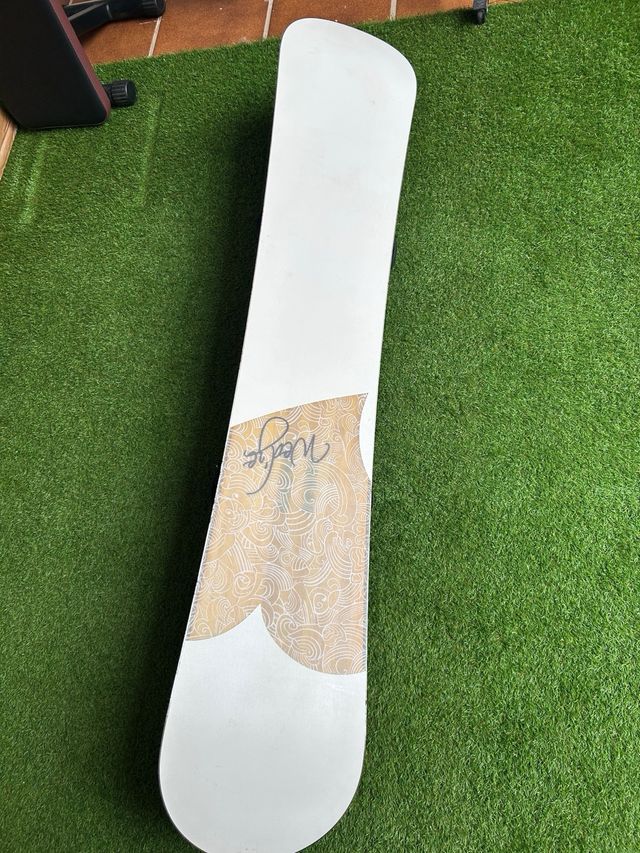 Tabla Snowboard Wedze con fijaciones Usada una vez