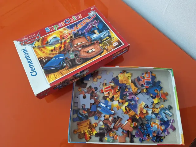 Puzzle Cars Spyworld Clementoni 60 piezas