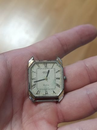 Reloj Seiko Dolce leer