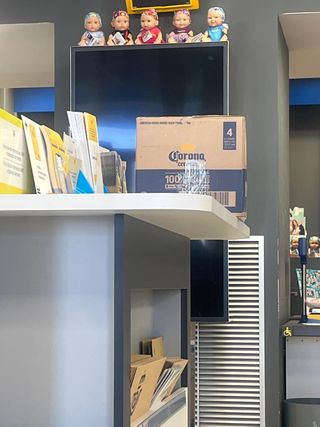 caja de ropa usada
