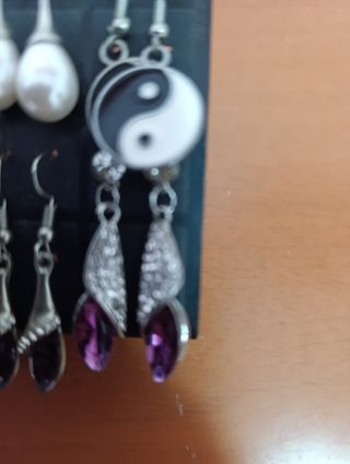 Pendientes de plata con piedras moradas