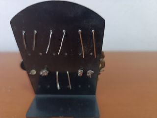 Pendientes de plata con piedras moradas