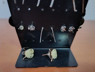 Pendientes de plata con piedras moradas