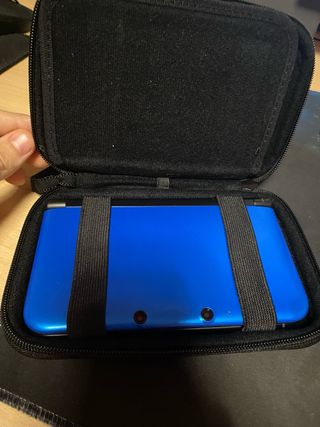 Nintendo 3DS XL + Cover originale + Caricabatterie