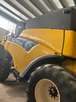New Holland CX8080 Cosechadora